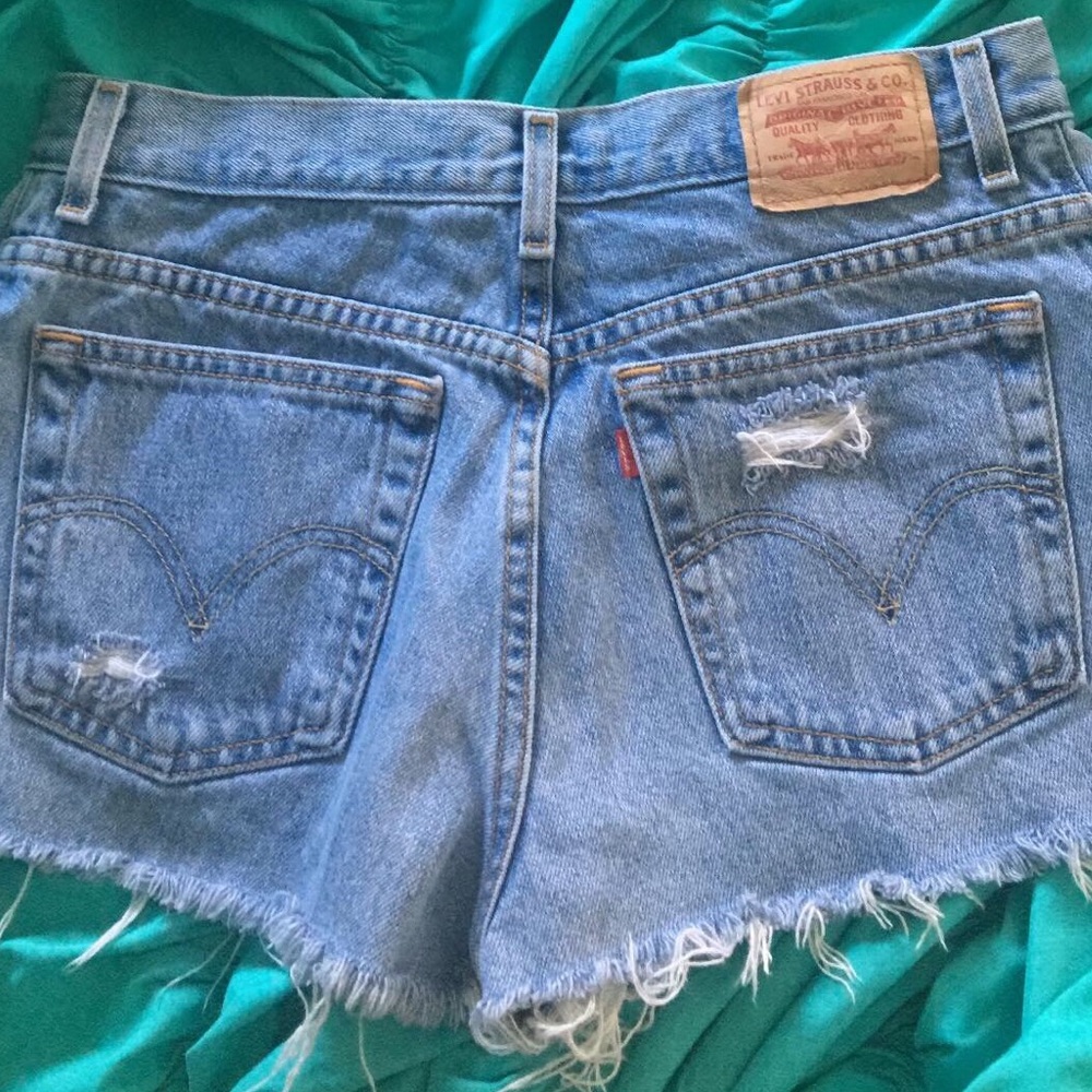 Vintage Levi’s Free People Shorts - Picture 2 of 2